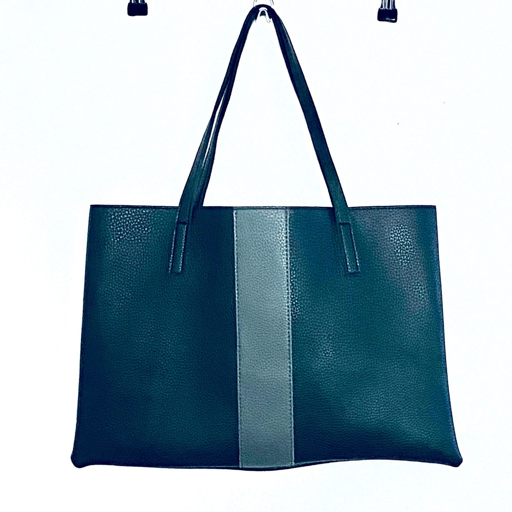 NWOT Vince Camuto Vegan Leather Tote Bag (with single inner pocket)